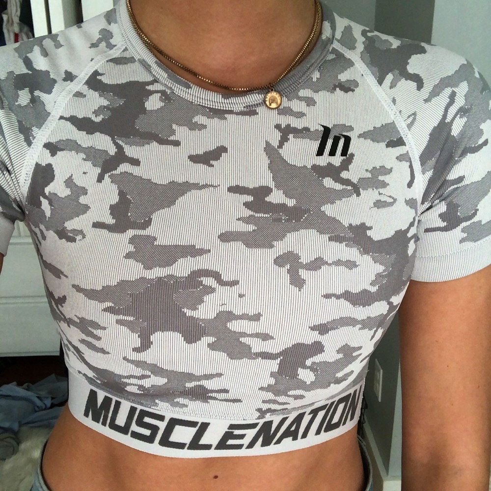 TIGHT WORKOUT T